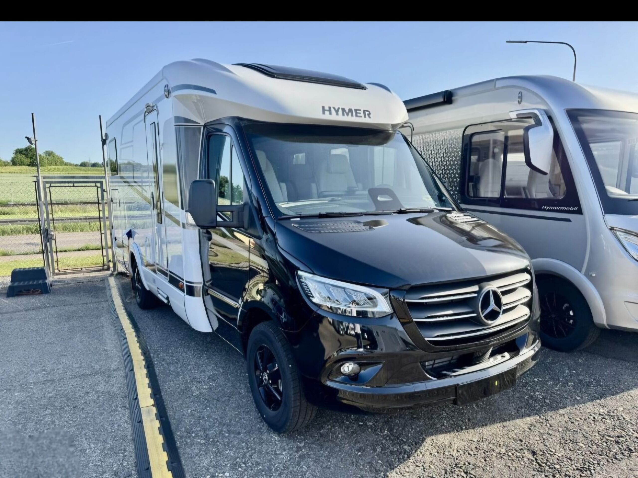 Автодом полуинтеграл Hymer GT-S 600  купить автодом в Москве, кемпер, каталог автодомов